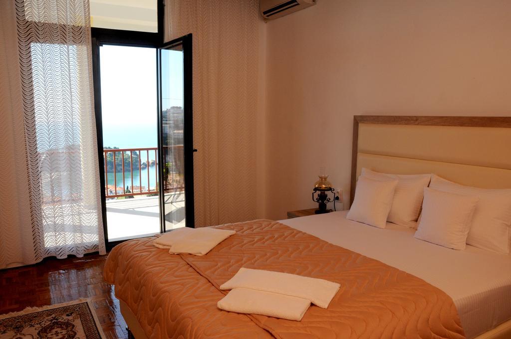 Guest House Smajlaga อุลซิน ภายนอก รูปภาพ